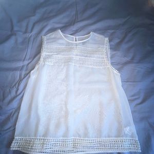 NWT Women’s GAP White Blouse Tank Top size L